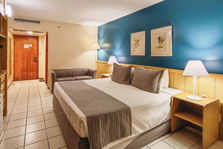 Room 43 of 141