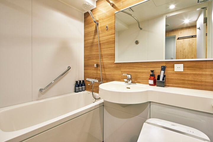 Clean Restrooms