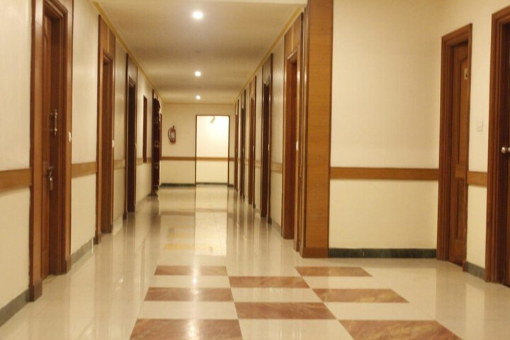 Ballroom/Hall 10 of 16