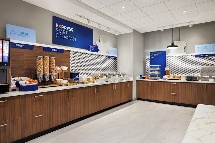 Breakfast/Coffee Service 41 of 62