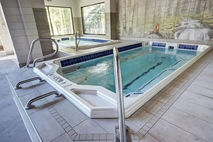 Pool 8 of 18