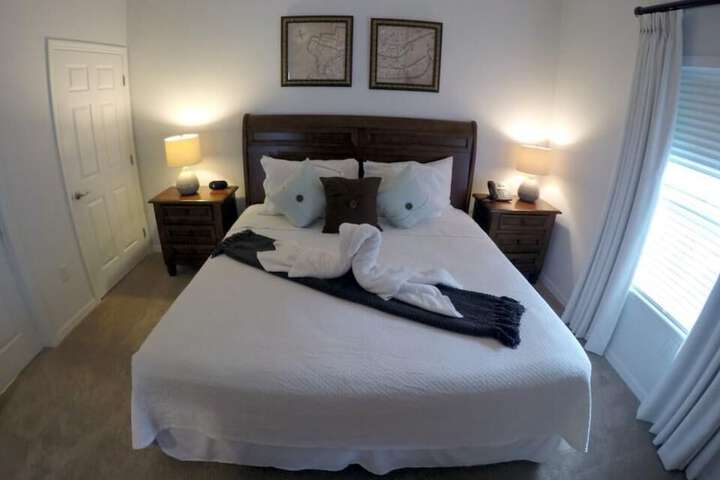 Room 10 of 25