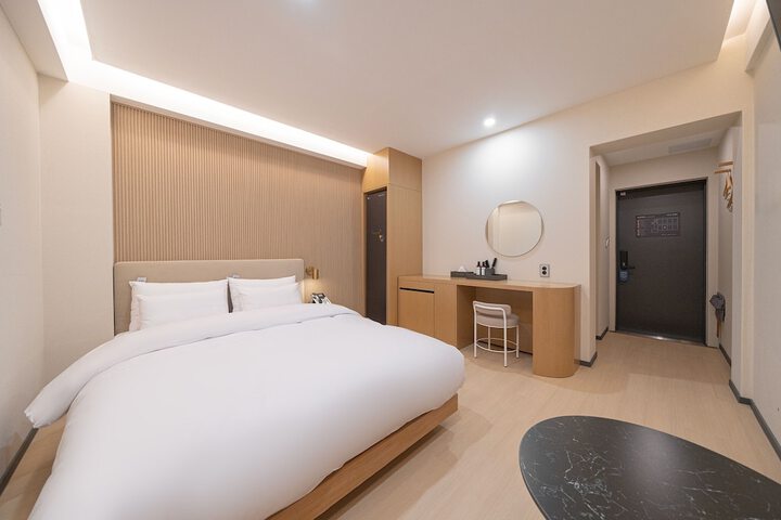 Room 48 of 116