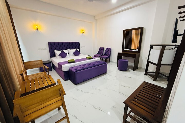 Room 2 of 14
