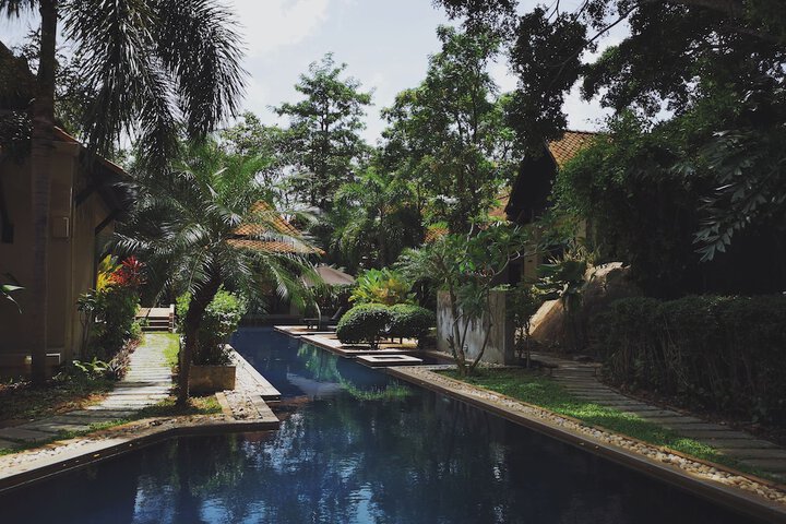 Pool Hotel
