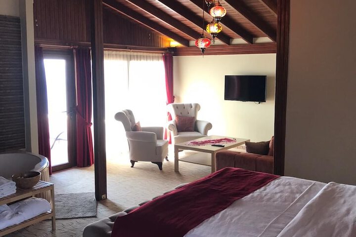 Room 37 of 90