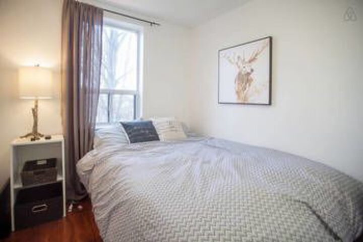 Room 9 of 20
