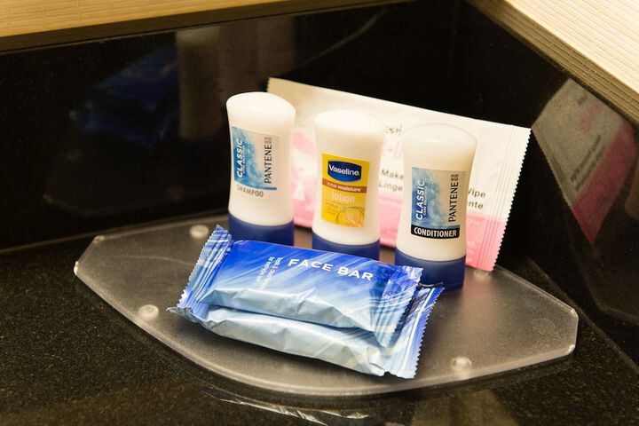 Bathroom amenities