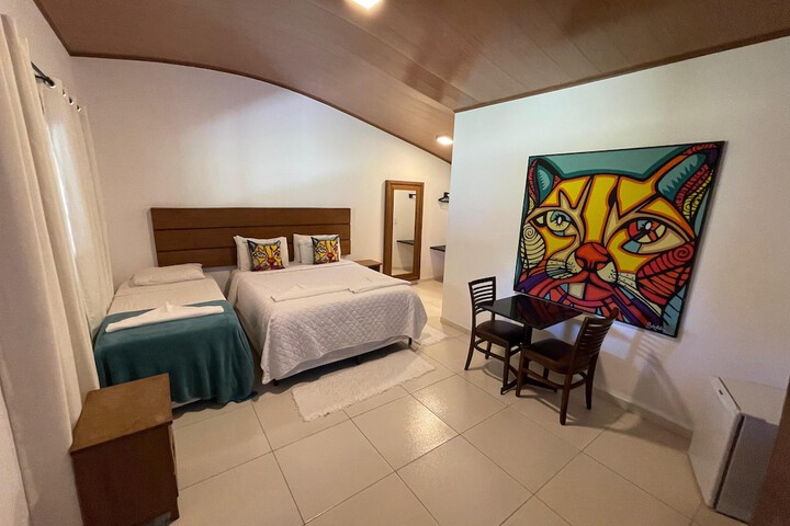Room 25 of 63
