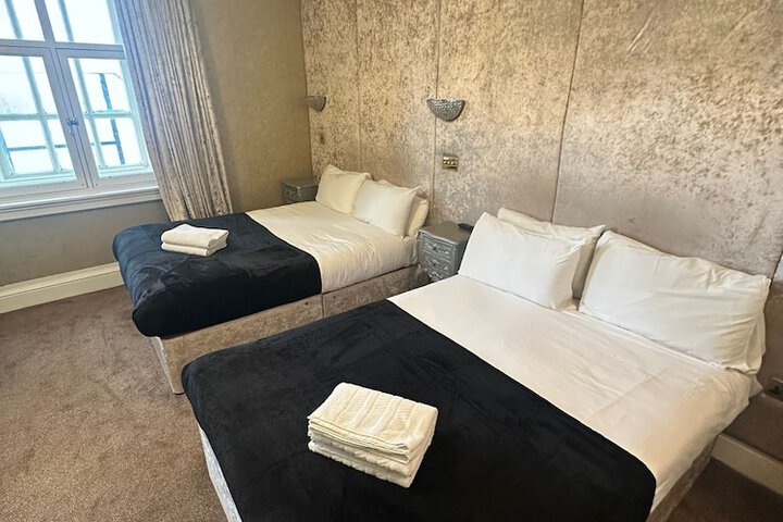 Room 72 of 171