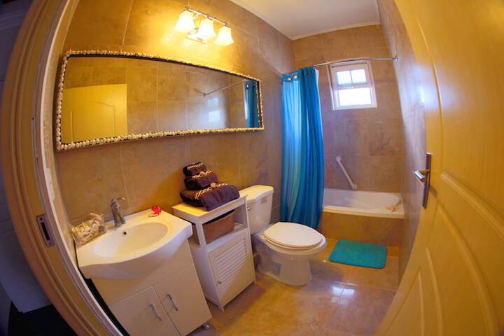 Room 35 of 72