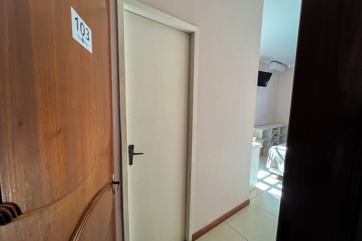 Room 30 of 206