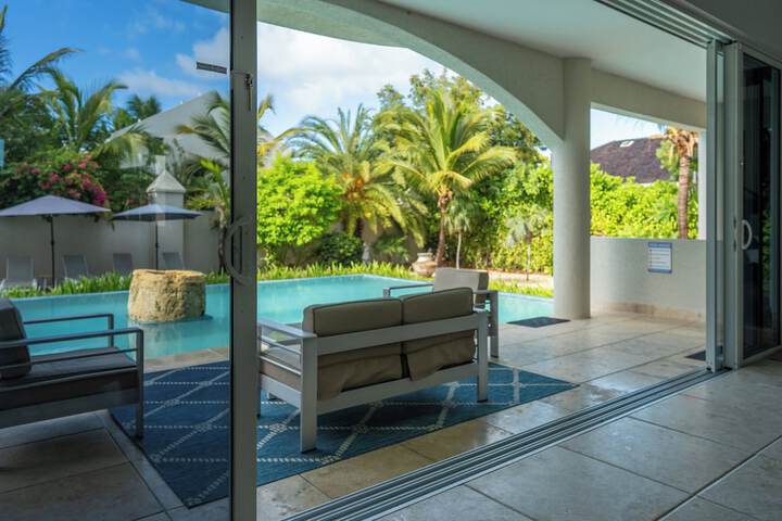 Sundeck 273 of 299