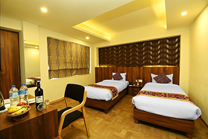 Room 6 of 40