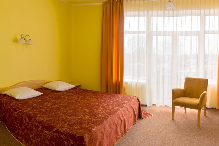 Room 11 of 51