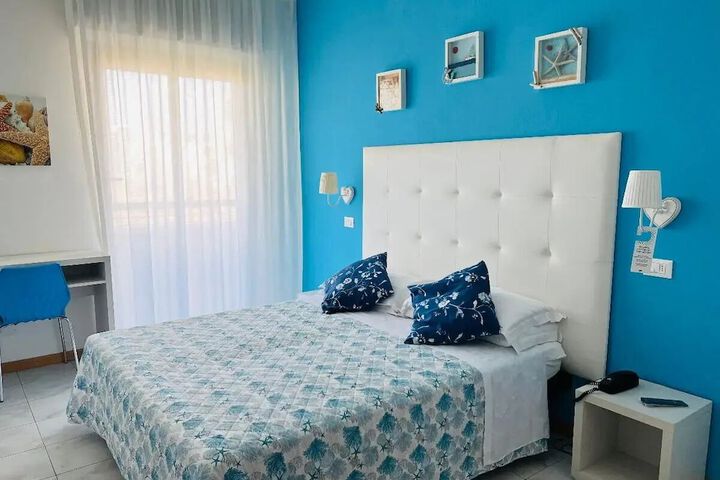 Room 3 of 9