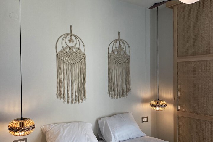 Room 10 of 189
