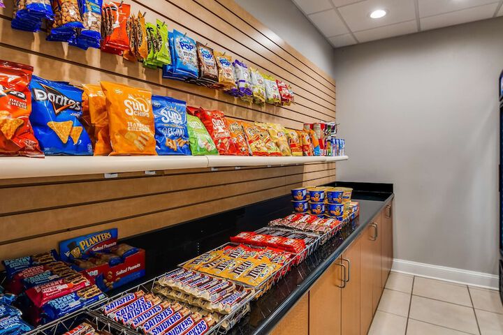 Snack bar