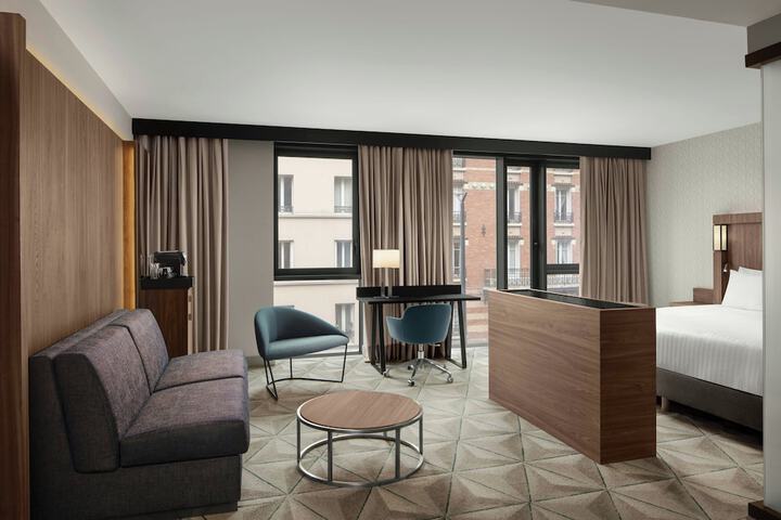 Room 22 of 128
