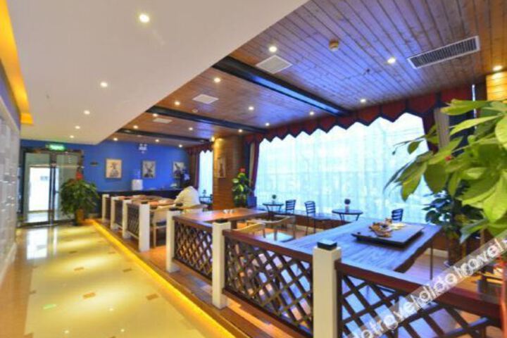 Hotel Interior 10 of 24