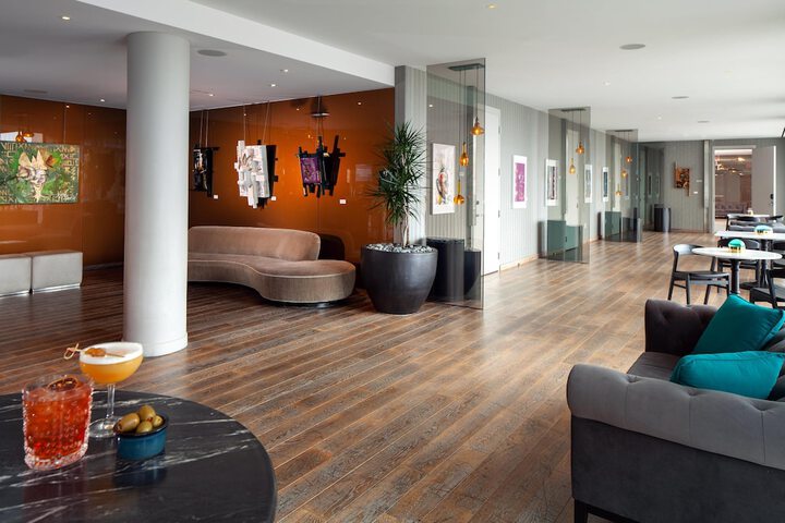 Hotel Lobby