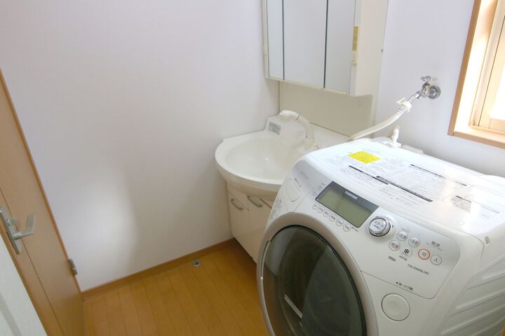 Room 11 of 21