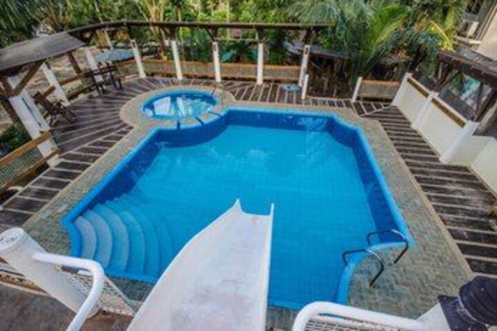 Pool 44 of 59