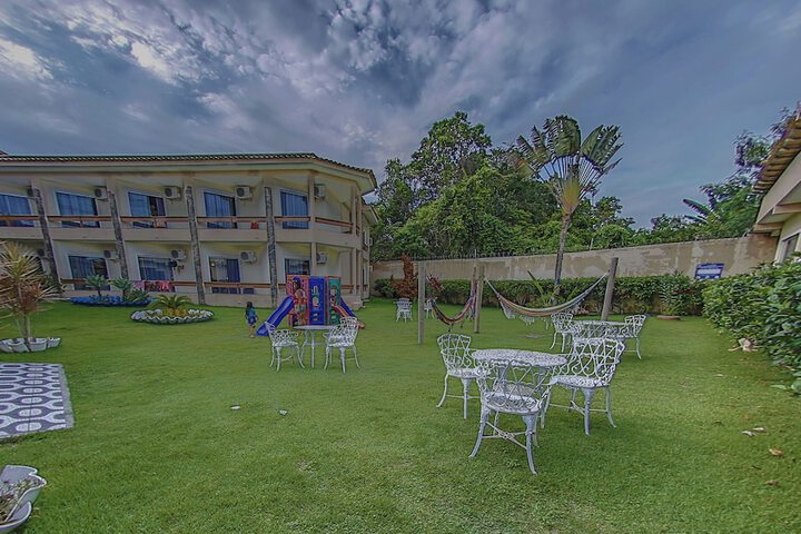 Hotel Exterior 40 of 43
