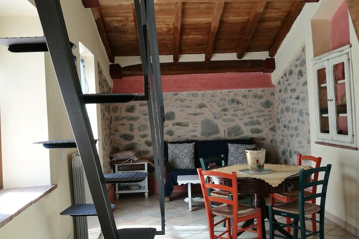 Room 8 of 39