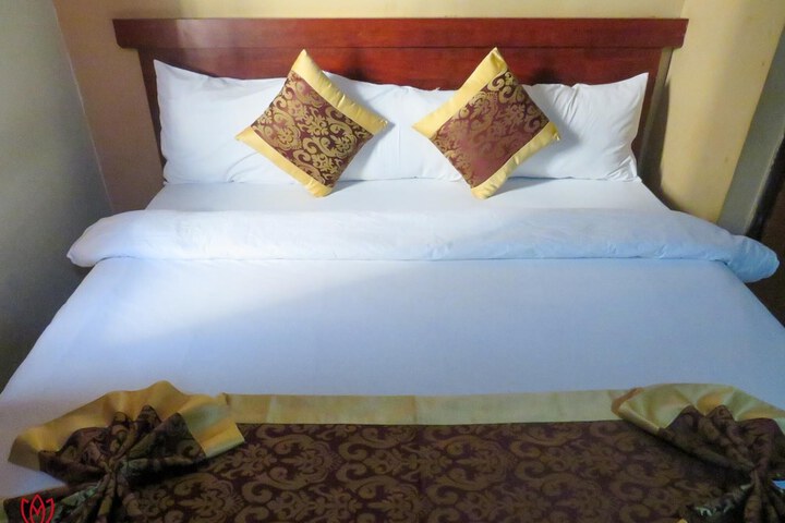 Room 37 of 119