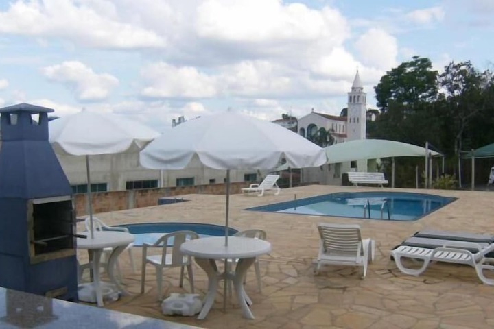 Pool Hotel