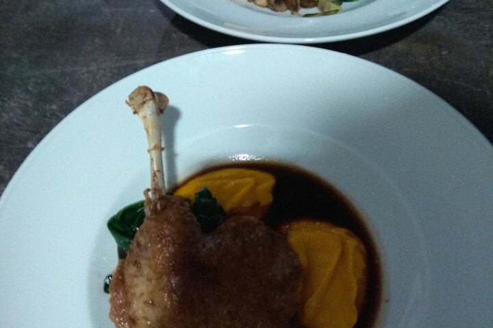 Dining 36 of 55