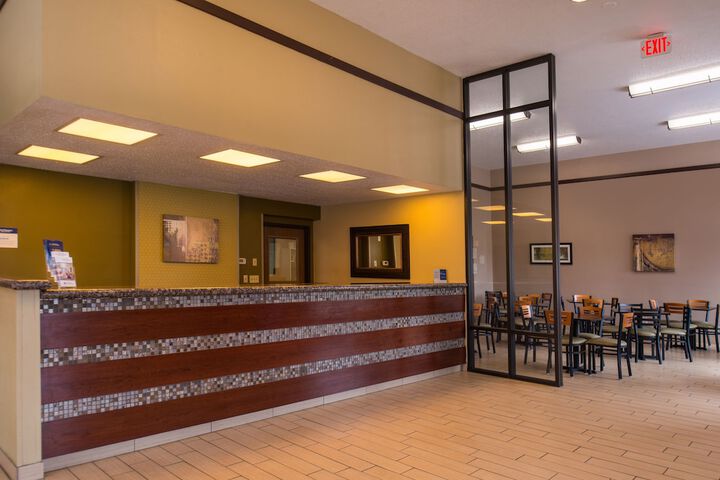 Hotel 2 of 82