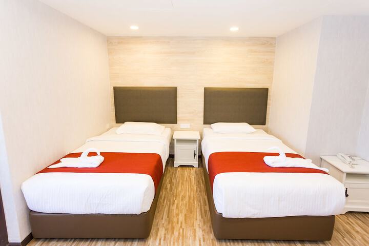Room 21 of 90