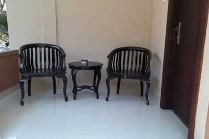 Room 27 of 74