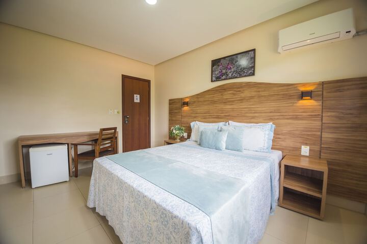 Room 6 of 45