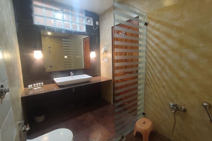 Room 14 of 68