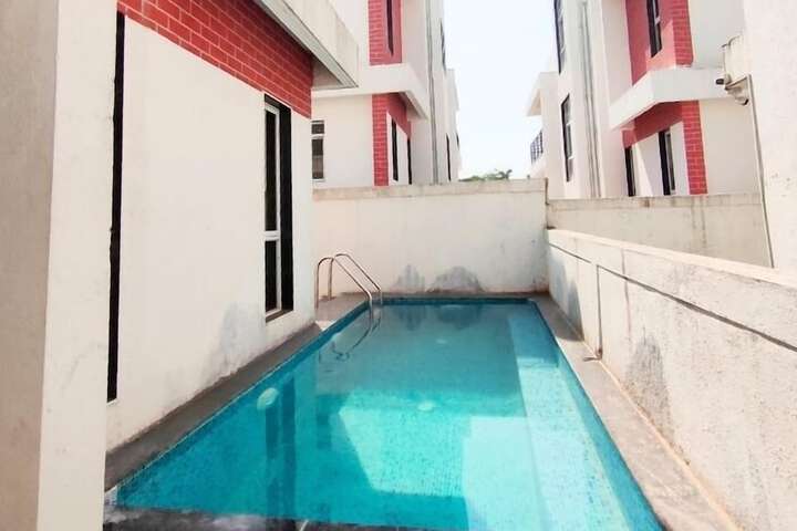 Pool 88 of 107