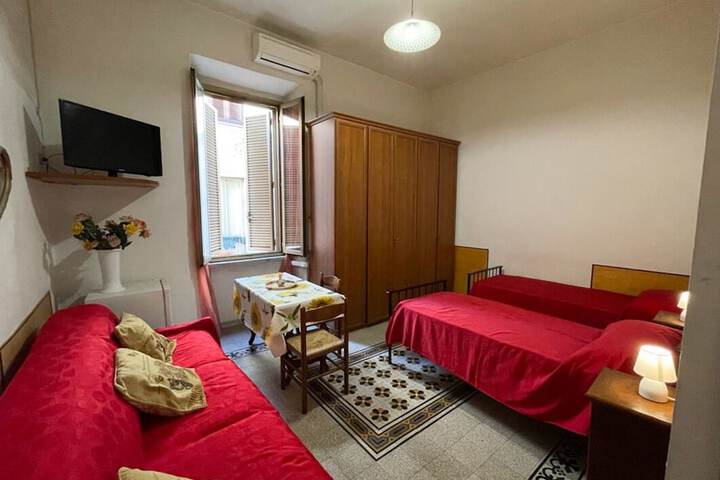 Room 1 of 20