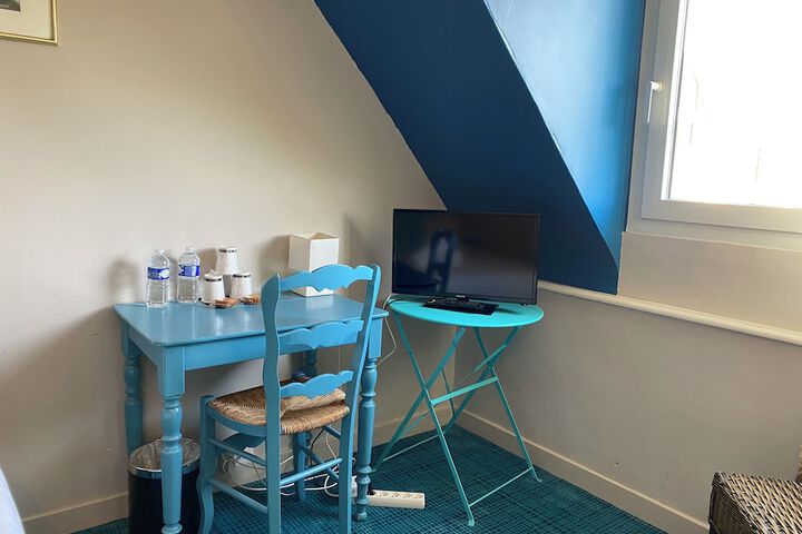 Room 26 of 83