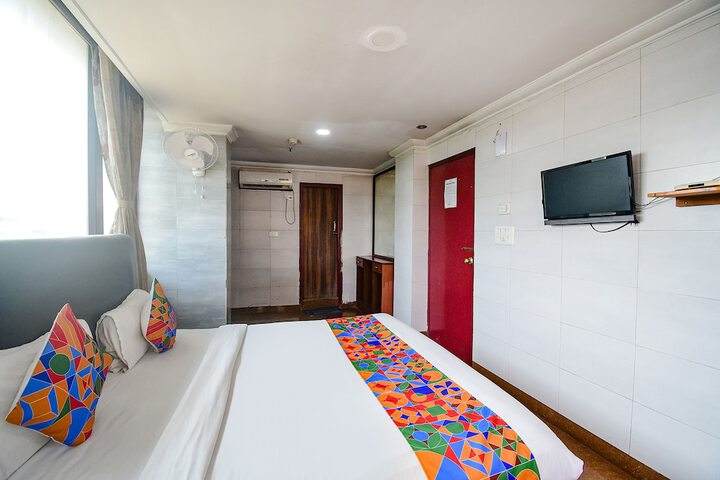 Room 14 of 38