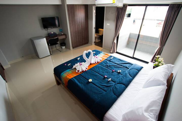 Room 10 of 40