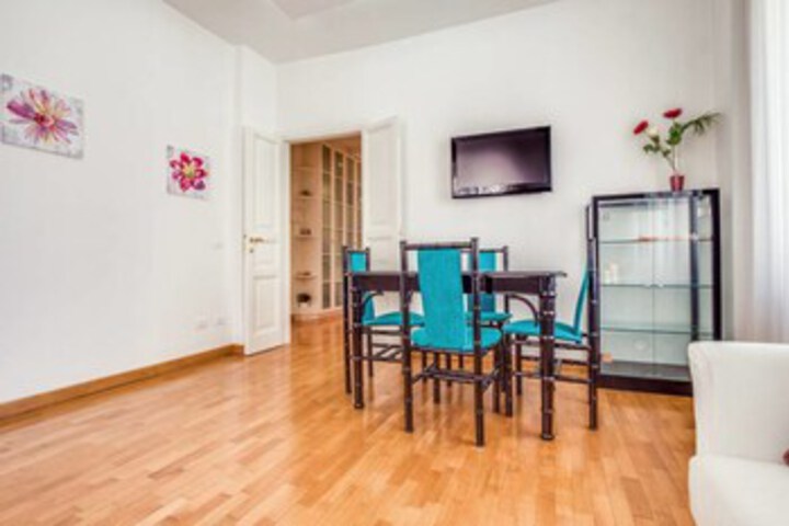 Room 14 of 22