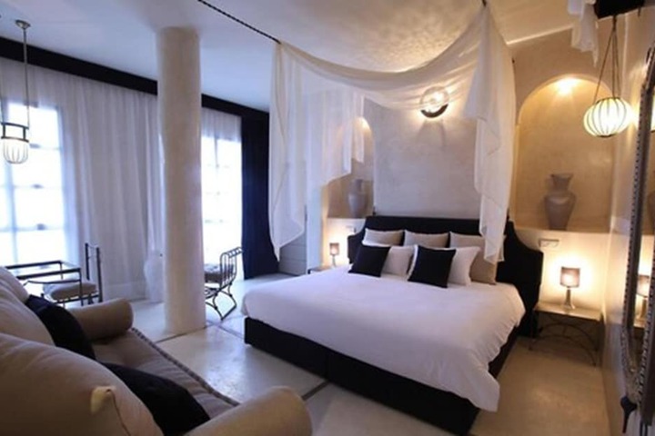 Room 12 of 48