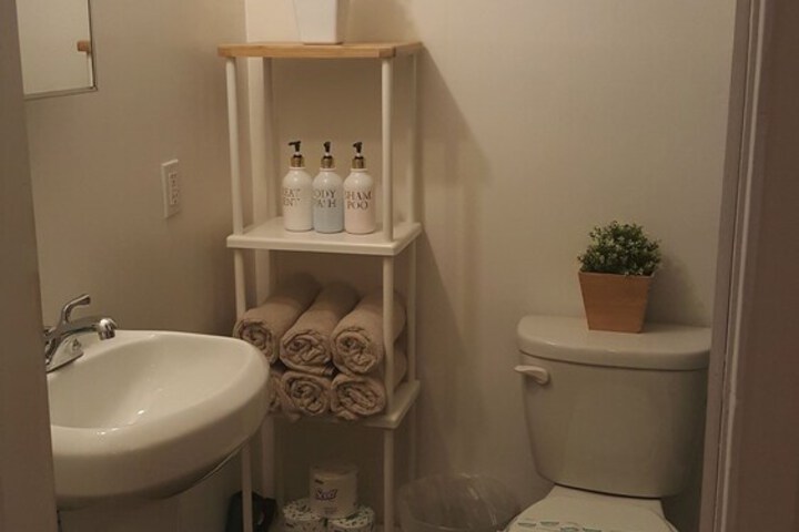 Room 42 of 48