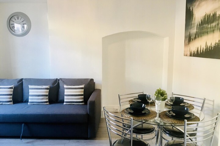 Lounge 68 of 68