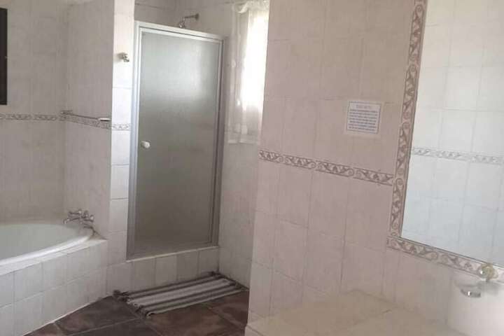 Room 14 of 27