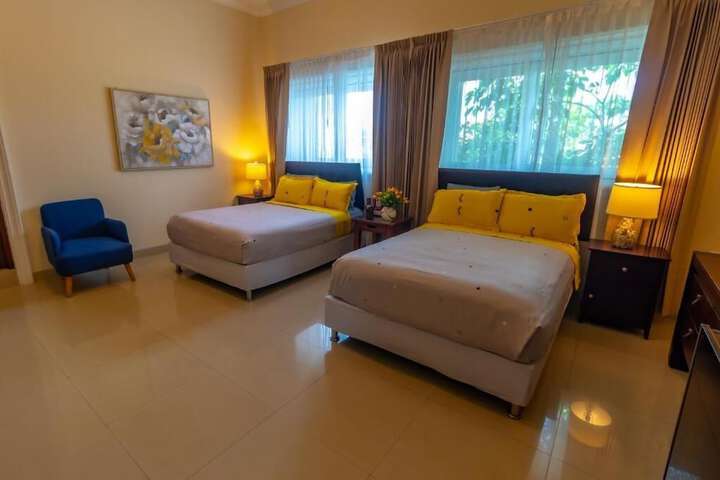 Room 32 of 117