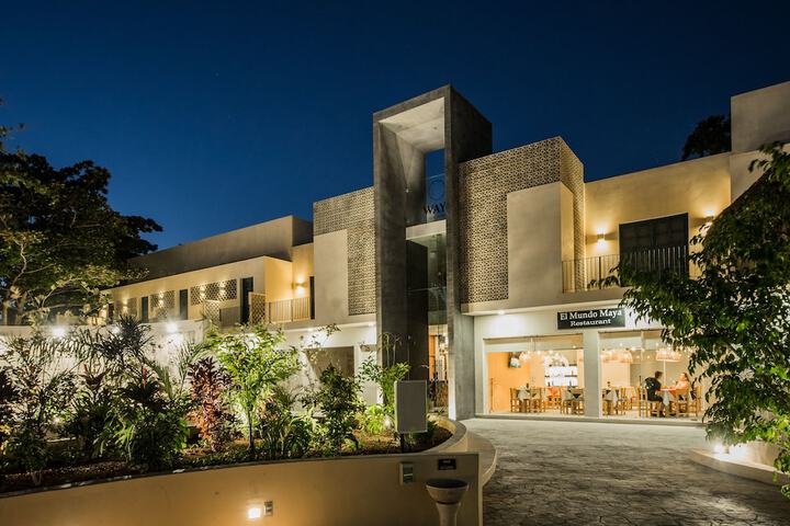 Waye Valladolid Centro – Sustainable Authentic Experiences &  Pet Friendly Boutique Hotel in Valladolid