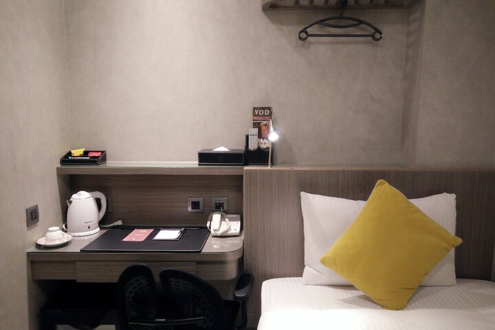 Room 17 of 45
